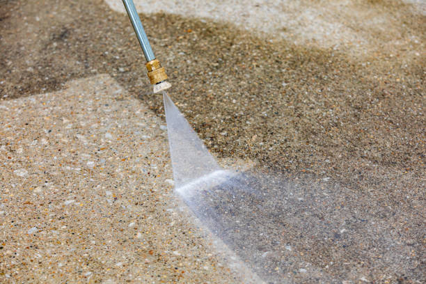 Best Factory Floor Cleaning  in Lake Mills, WI